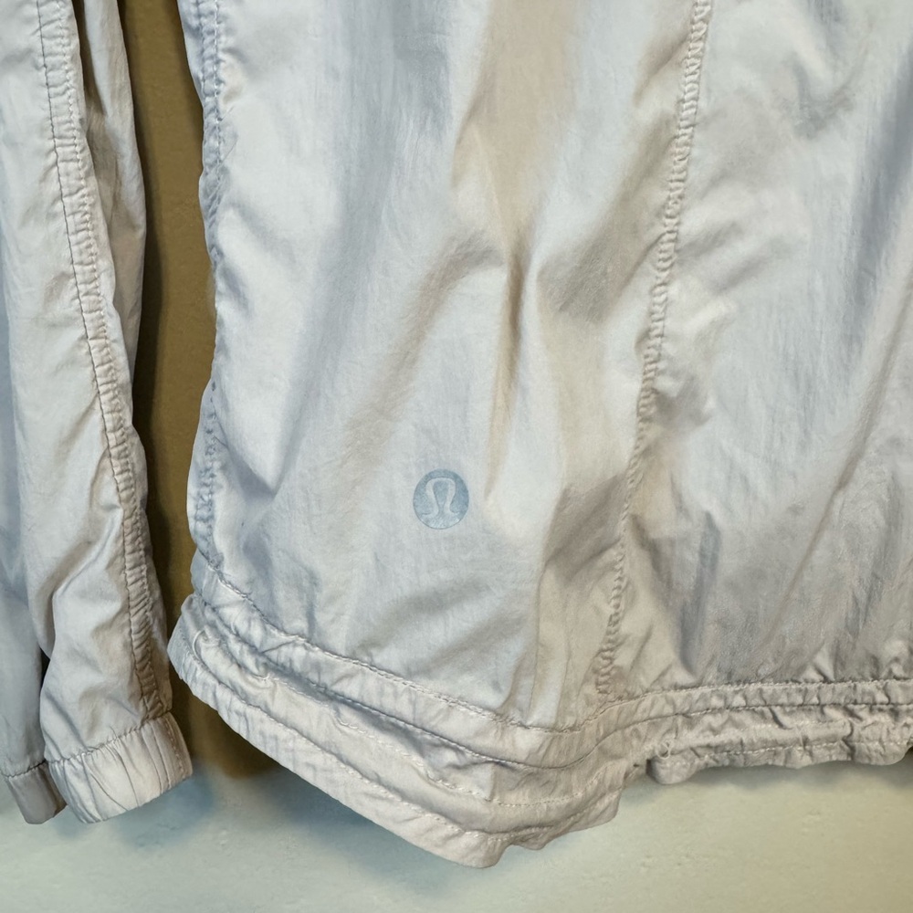Lululemon Lightweight Jacket - Picture 4 of 6